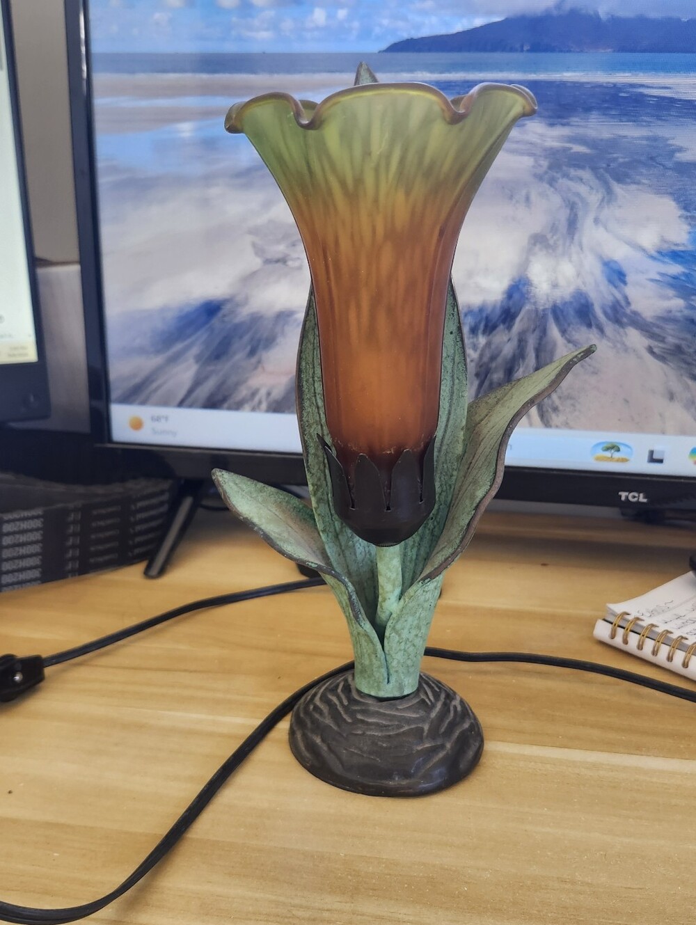 Tiffany Style Pond Lily Lamp w/Amber Ruffled Glass Tulip Shade